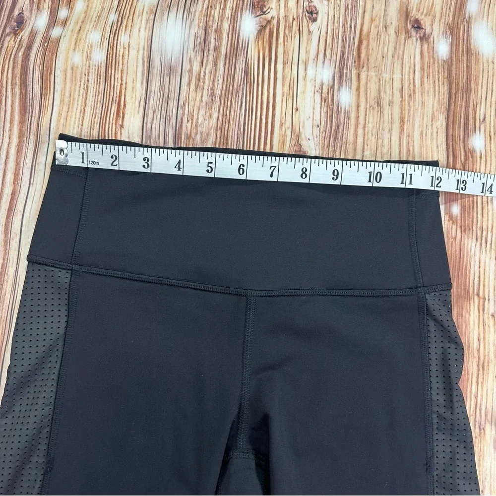 Lululemon Leggings Womens  Cropped Mesh Panel Run Yoga Gym Workout Athletic Sz 4